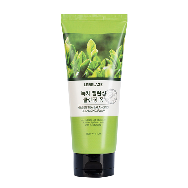 Балансирующая пенка для умывания с зелёным чаем LEBELAGE Green Tea Balancing Cleansing Foam