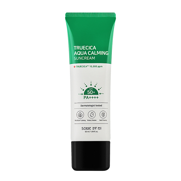 Мягкий солнцезащитный крем для жирной кожи SPF 50+/PA++++ Some By Mi Truecica Aqua Calming Suncream SPF 50+/PA++++
